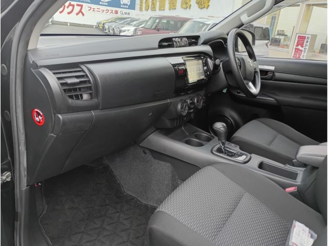 TOYOTA HILUX 4WD 2018