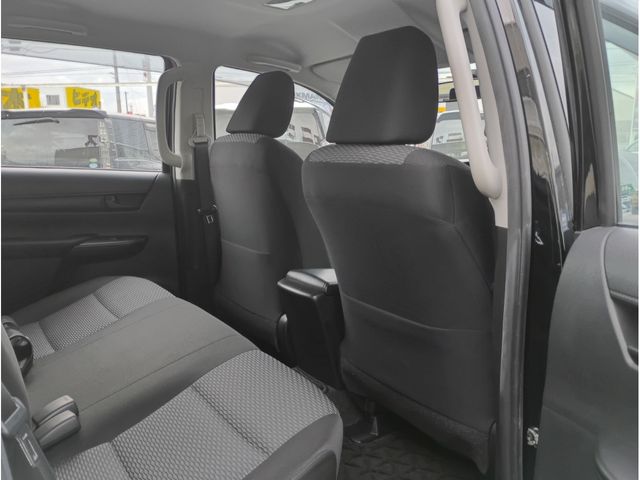 TOYOTA HILUX 4WD 2018