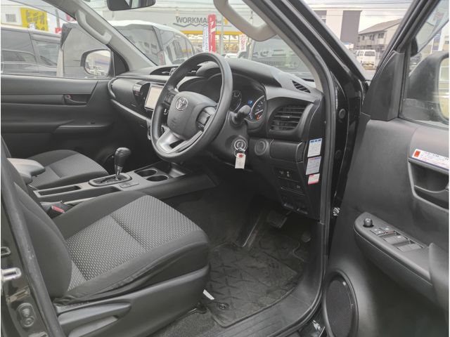 TOYOTA HILUX 4WD 2018