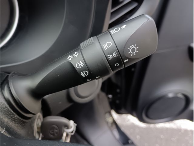 TOYOTA HILUX 4WD 2018