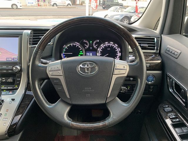 TOYOTA VELLFIRE  HYBRID 4WD 2013