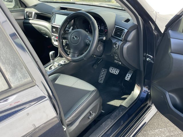 SUBARU EXIGA 4WD 2014