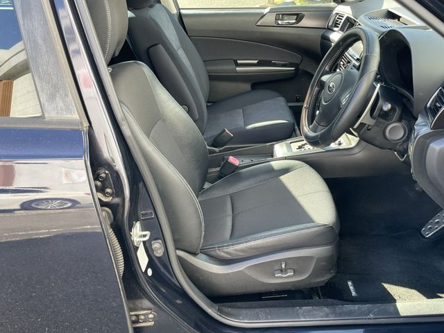 SUBARU EXIGA 4WD 2014