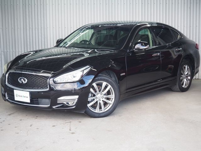 NISSAN FUGA HYBRID 2016