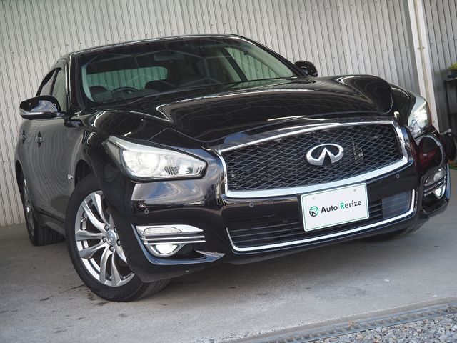 NISSAN FUGA HYBRID 2016