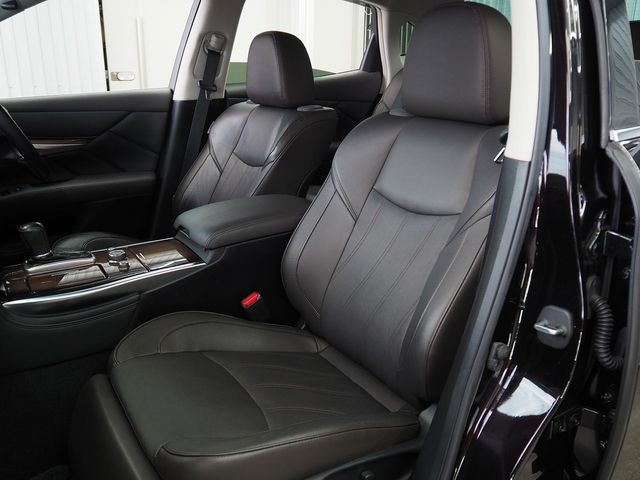 NISSAN FUGA HYBRID 2016