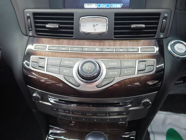 NISSAN FUGA HYBRID 2016