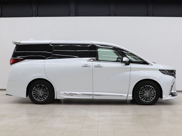 TOYOTA ALPHARD hybrid 4WD 2024