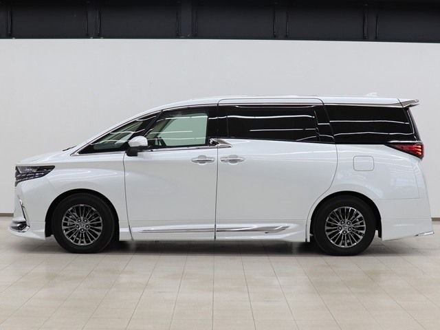 TOYOTA ALPHARD hybrid 4WD 2024