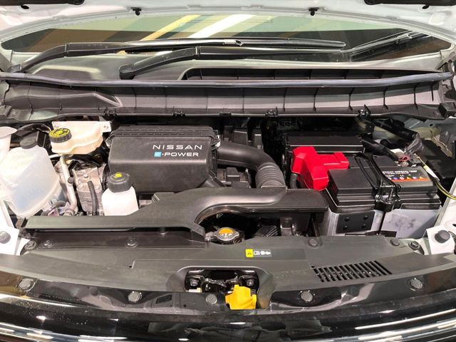 NISSAN SERENA  WG 2024