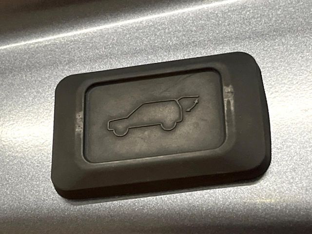 TOYOTA RAV4 HYBRID 4WD 2025