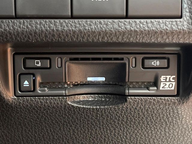 TOYOTA RAV4 4WD 2024