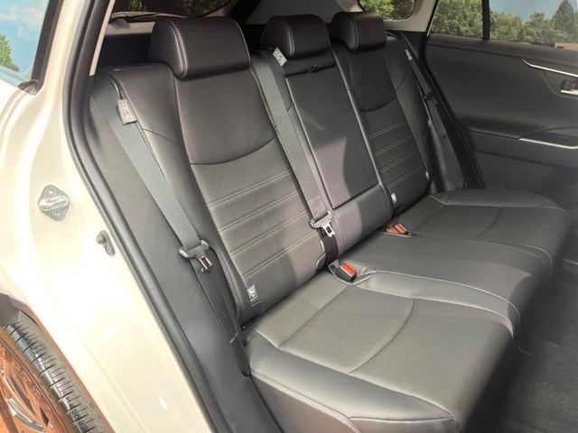 TOYOTA RAV4 4WD 2024