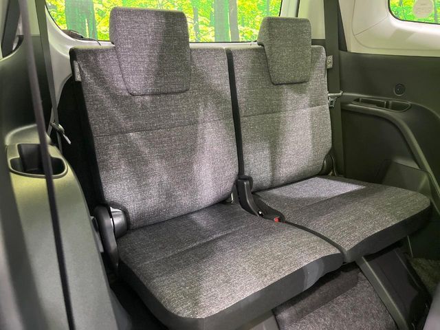 TOYOTA SIENTA HYBRID 2025