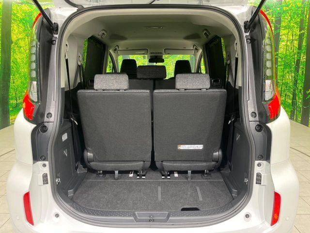 TOYOTA SIENTA HYBRID 2025