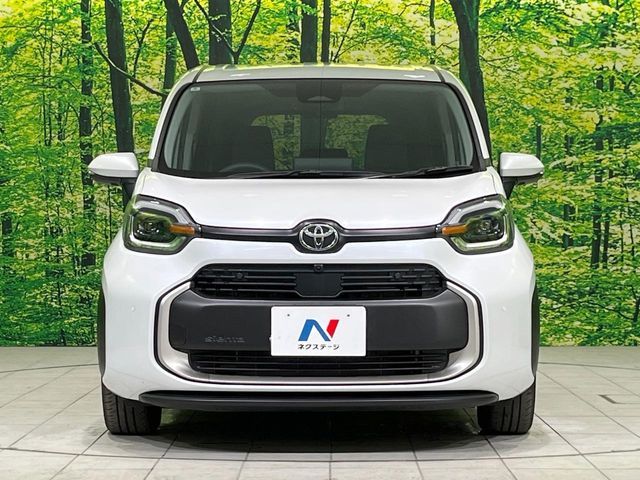 TOYOTA SIENTA HYBRID 2025