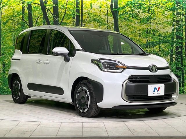 TOYOTA SIENTA HYBRID 2025