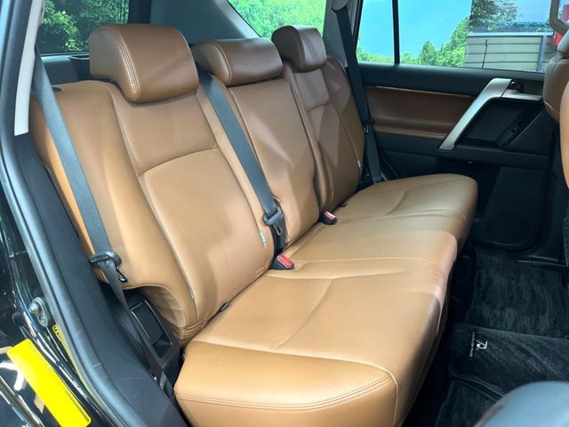 TOYOTA LANDCRUISER PRADO 2021