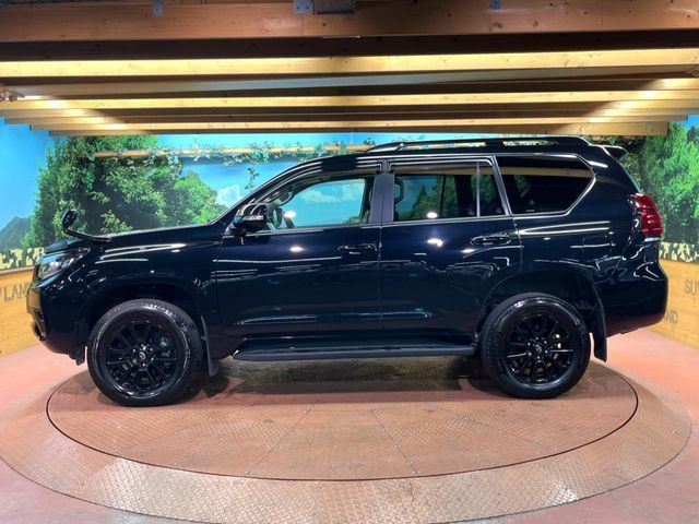 TOYOTA LANDCRUISER PRADO 2021