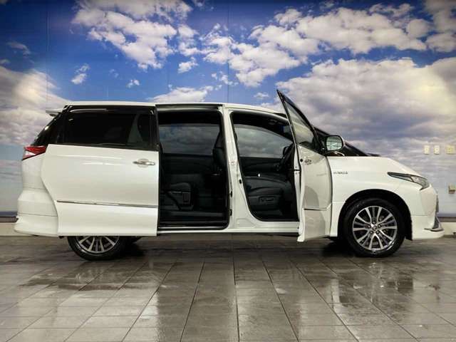 TOYOTA ESTIMA HYBRID 4WD 2019