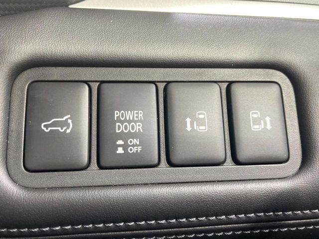 MITSUBISHI DELICA D:5 4WD 2021