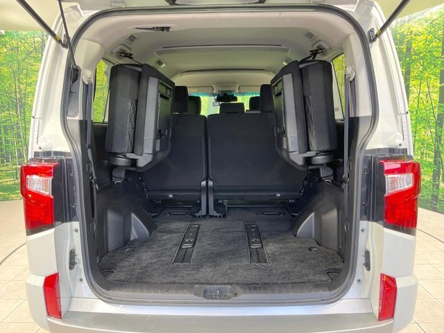 MITSUBISHI DELICA D:5 4WD 2021