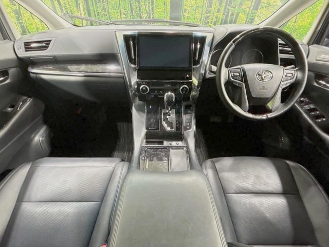 TOYOTA VELLFIRE 2019