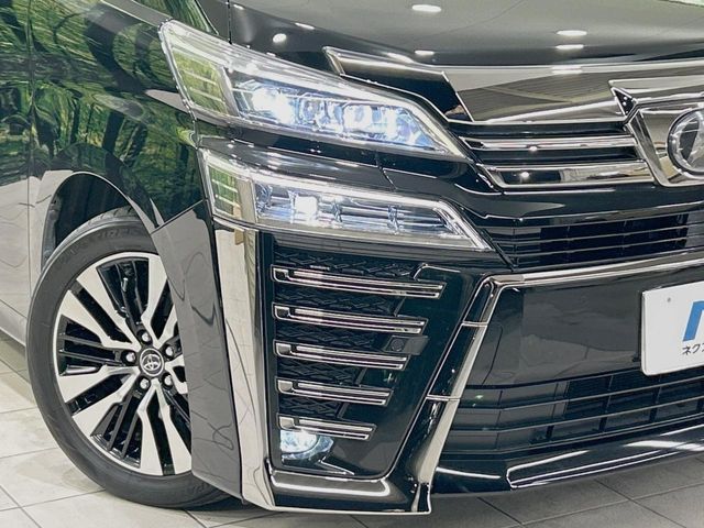 TOYOTA VELLFIRE 2019