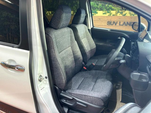 TOYOTA SIENTA HYBRID 2024