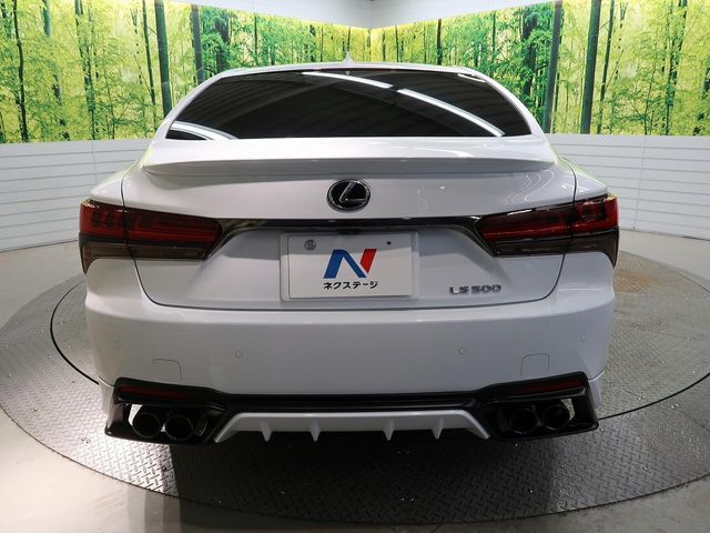 TOYOTA LEXUS LS500 2023