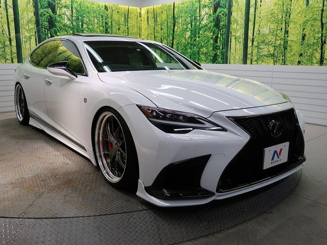 TOYOTA LEXUS LS500 2023