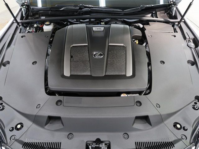 TOYOTA LEXUS LS500 2023