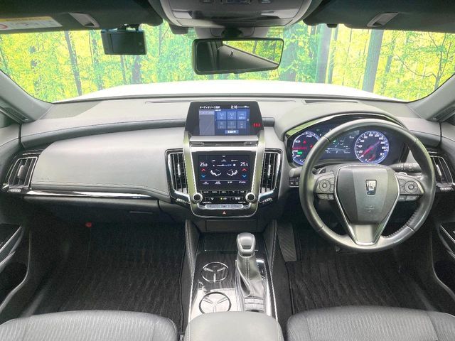 TOYOTA CROWN sedan hybrid 2019