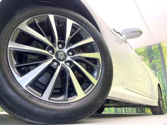 TOYOTA CROWN sedan hybrid 2019