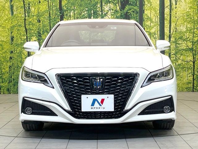 TOYOTA CROWN sedan hybrid 2019