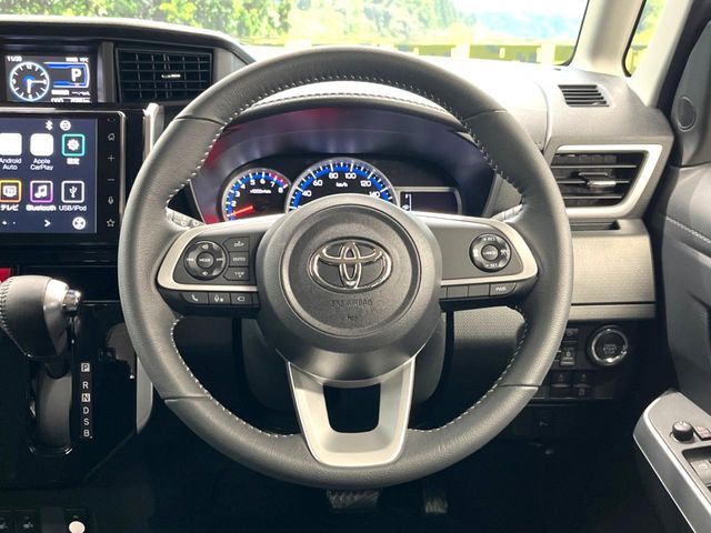 TOYOTA ROOMY 2025
