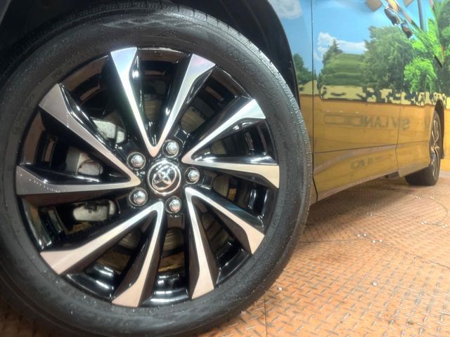 TOYOTA NOAH HYBRID 2024