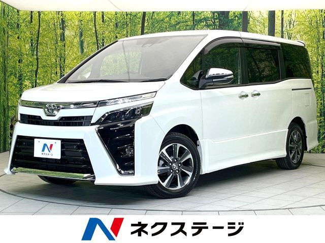 TOYOTA VOXY 2020