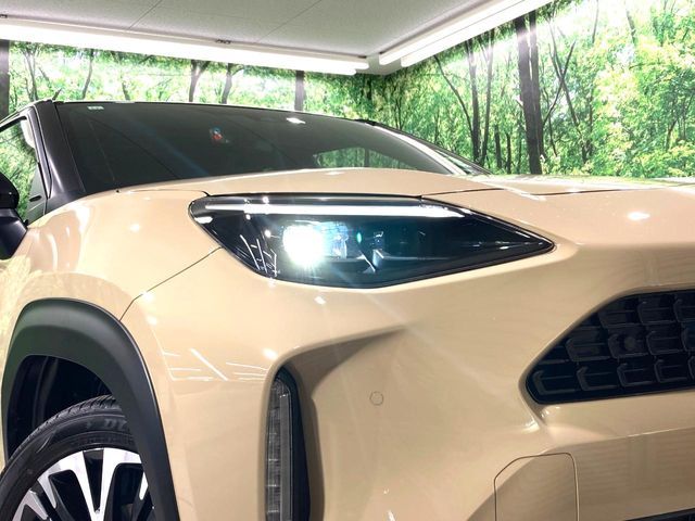 TOYOTA YARIS CROSS HYBRID 2023