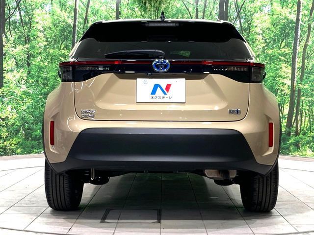 TOYOTA YARIS CROSS HYBRID 2023