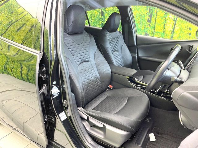 TOYOTA PRIUS PHV 2017