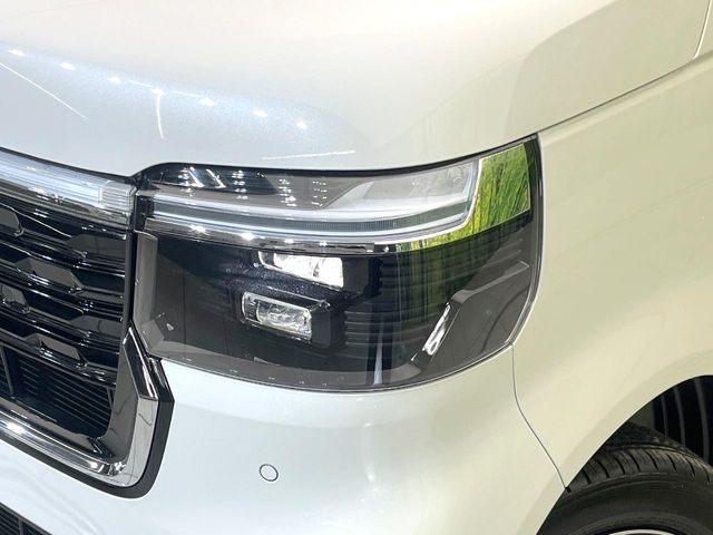 HONDA N BOX CUSTOM 2025