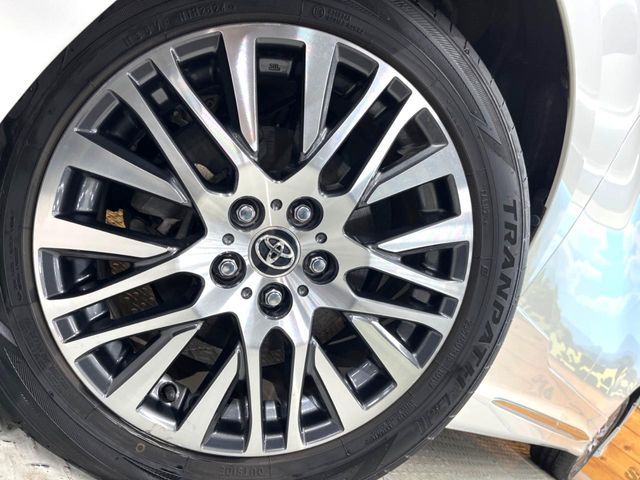 TOYOTA ALPHARD hybrid 4WD 2020