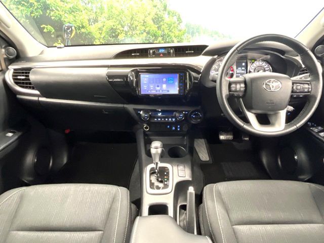 TOYOTA HILUX 4WD 2023