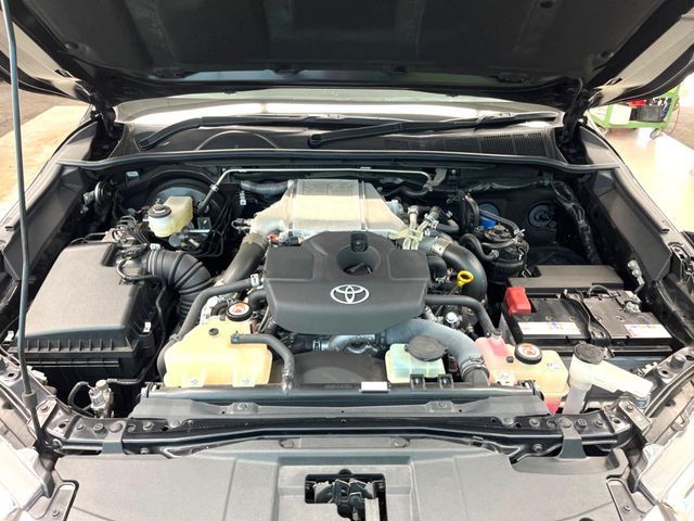 TOYOTA HILUX 4WD 2023