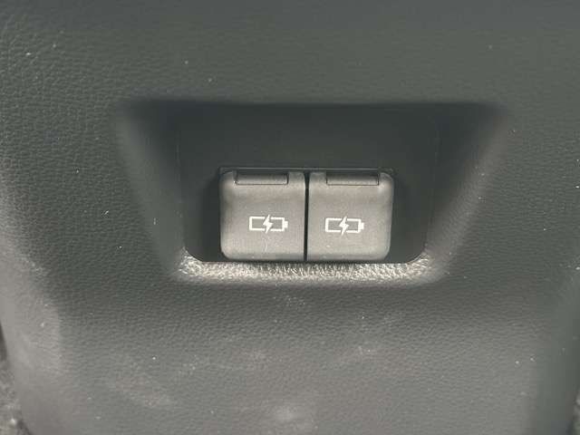 TOYOTA RAV4 4WD 2024