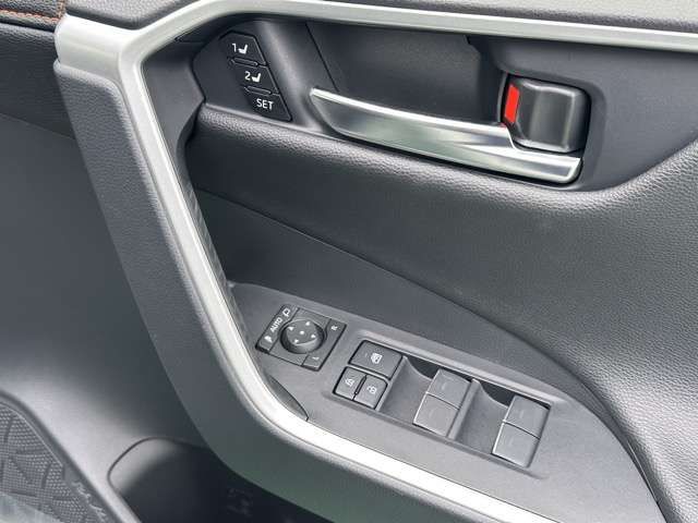 TOYOTA RAV4 4WD 2024