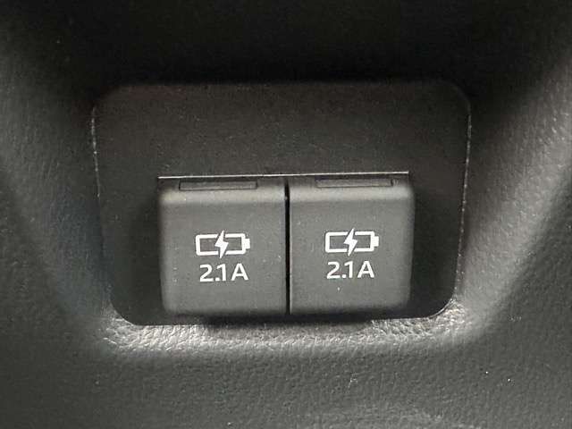 TOYOTA RAV4 4WD 2021