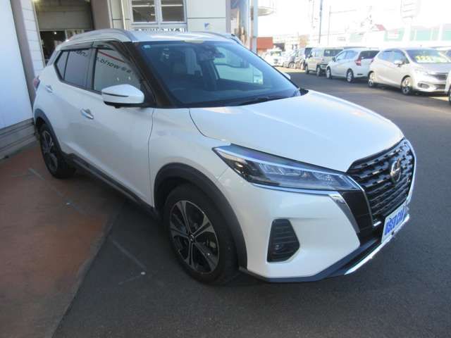 NISSAN KICKS 2020