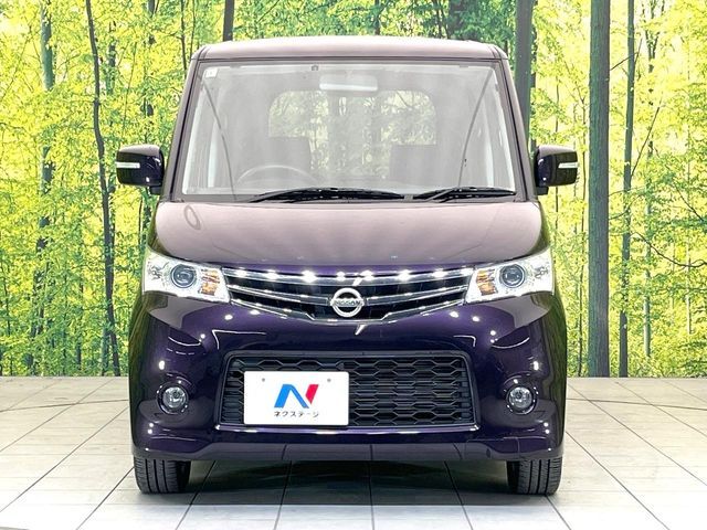 NISSAN ROOX 2012